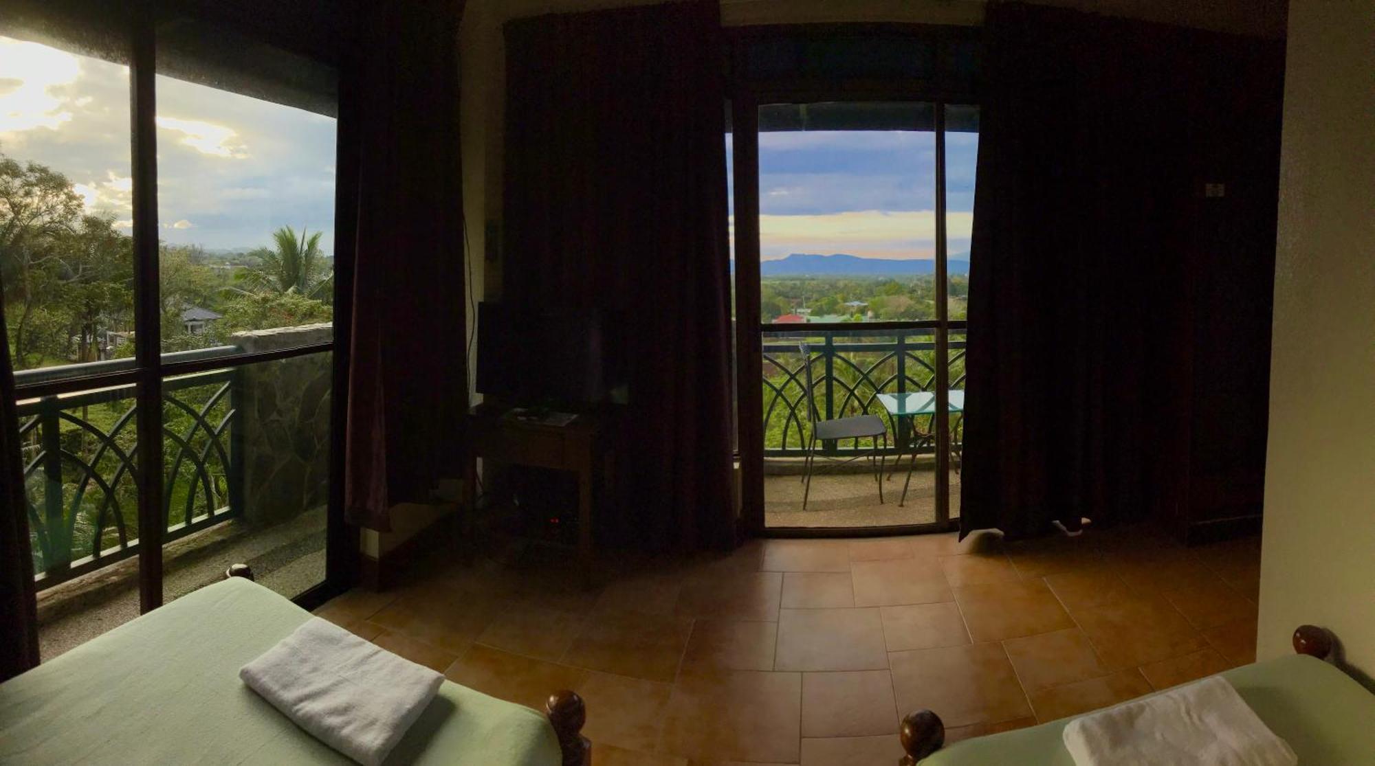 Mc Mountain Home Tagaytay City Phòng bức ảnh