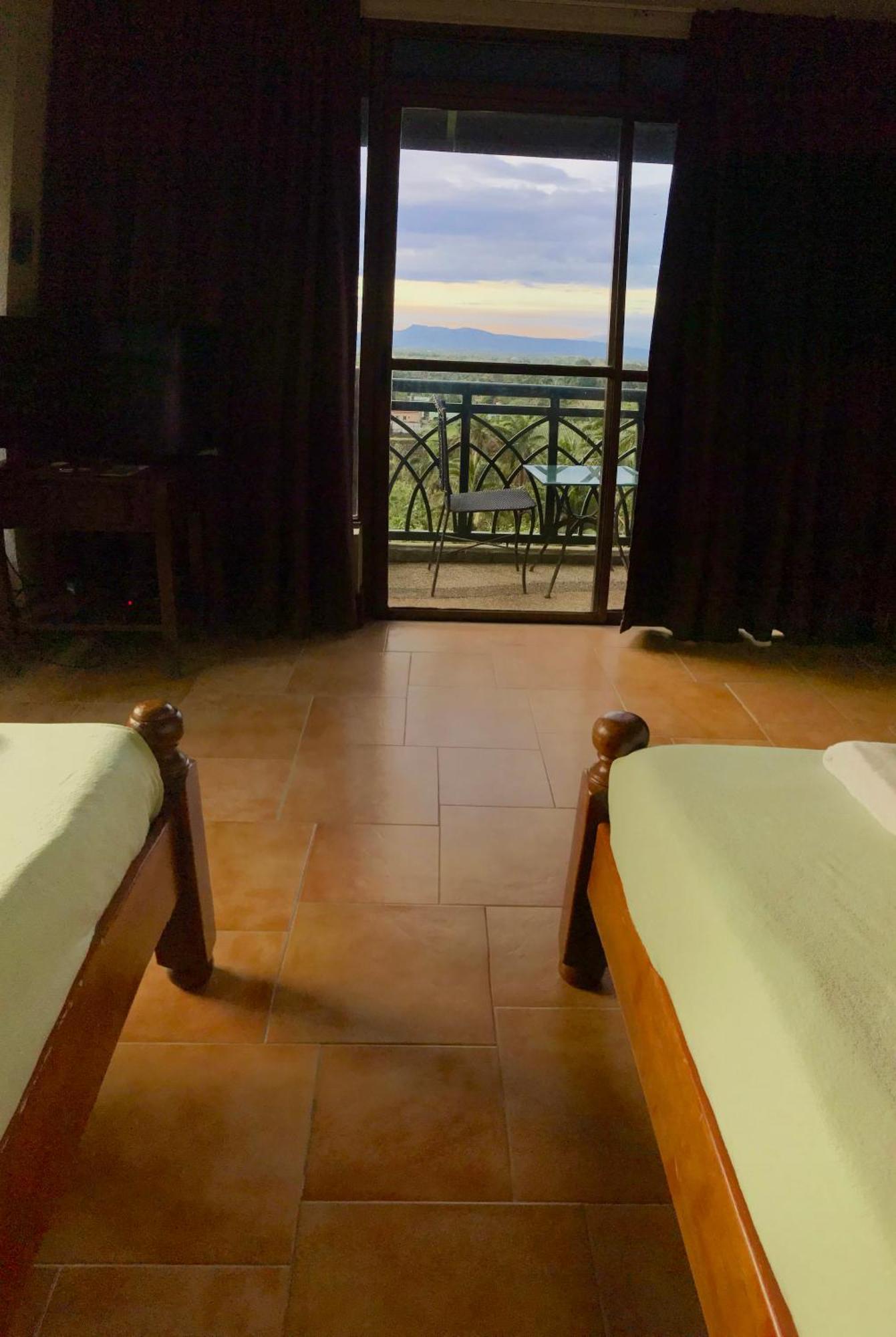 Mc Mountain Home Tagaytay City Phòng bức ảnh